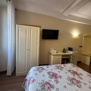 Termini Station Holidays Гостевой дом